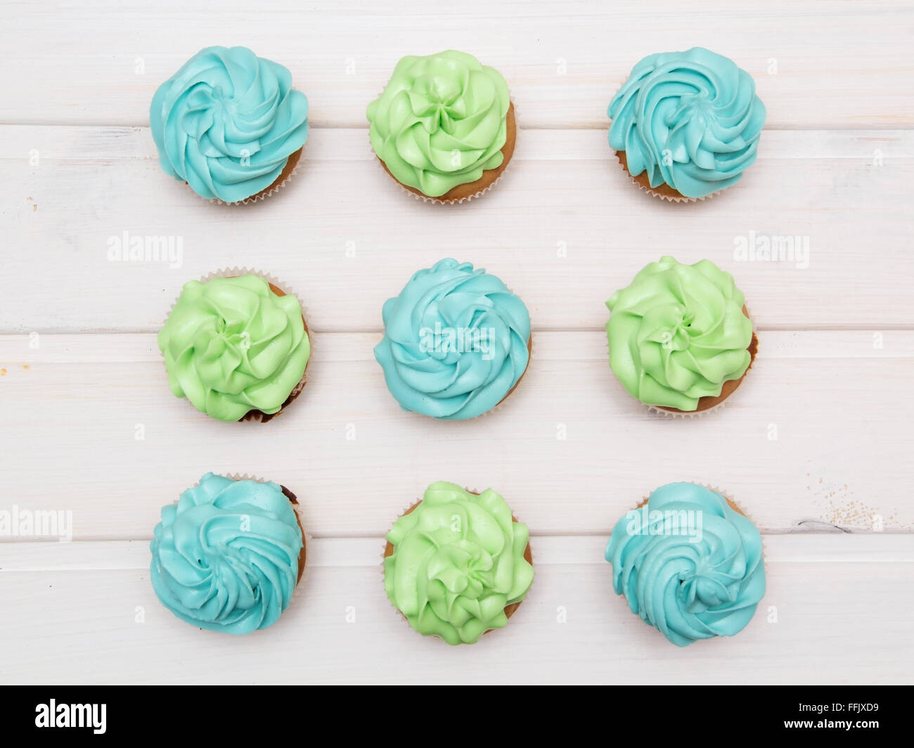 Tortine con il verde e il blu crema Foto Stock