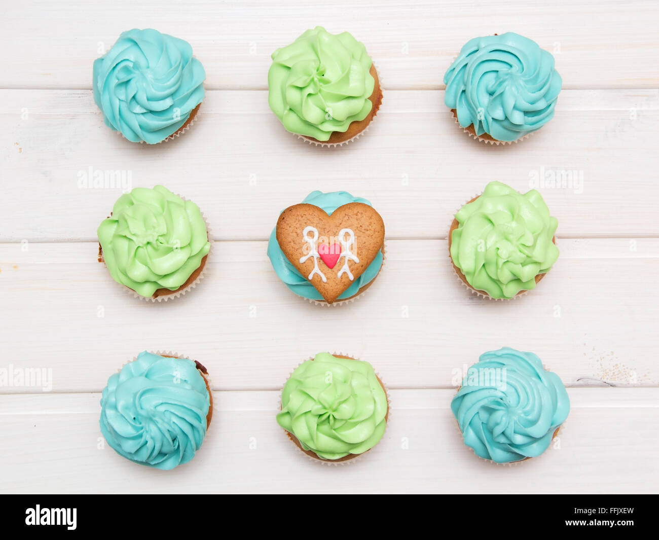 Tortine con il verde e il blu crema Foto Stock