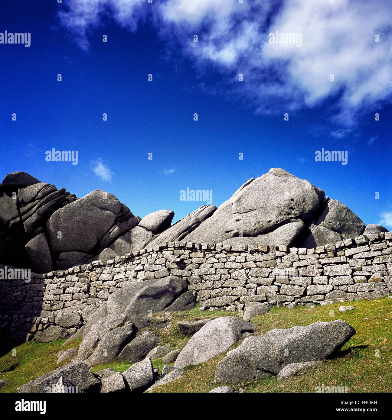 Mournes vicino a Slieve Bearnagh Mourne in Irlanda del Nord a piedi Foto Stock