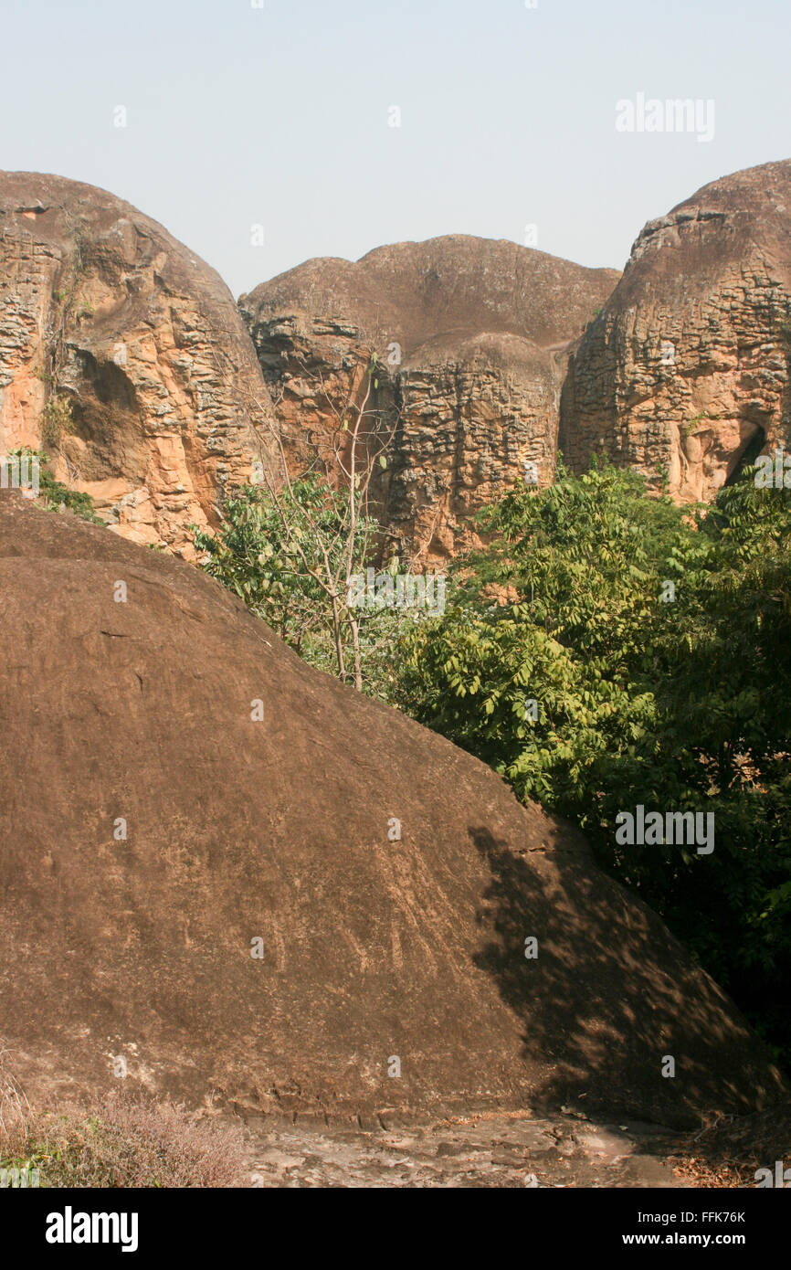 Montagne di arenaria nella Brong Ahafo regione del Ghana, Africa occidentale Foto Stock