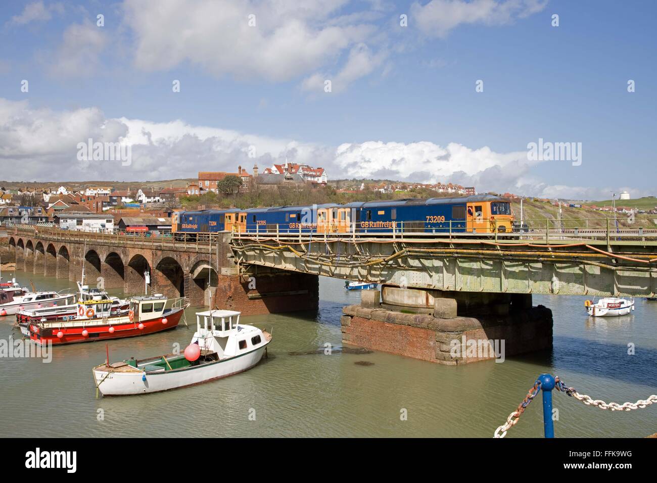 Motori diesel elettrico Classe 73s n. 73204, 73205 e 73209, Folkstone Harbour, Kent, Inghilterra Foto Stock