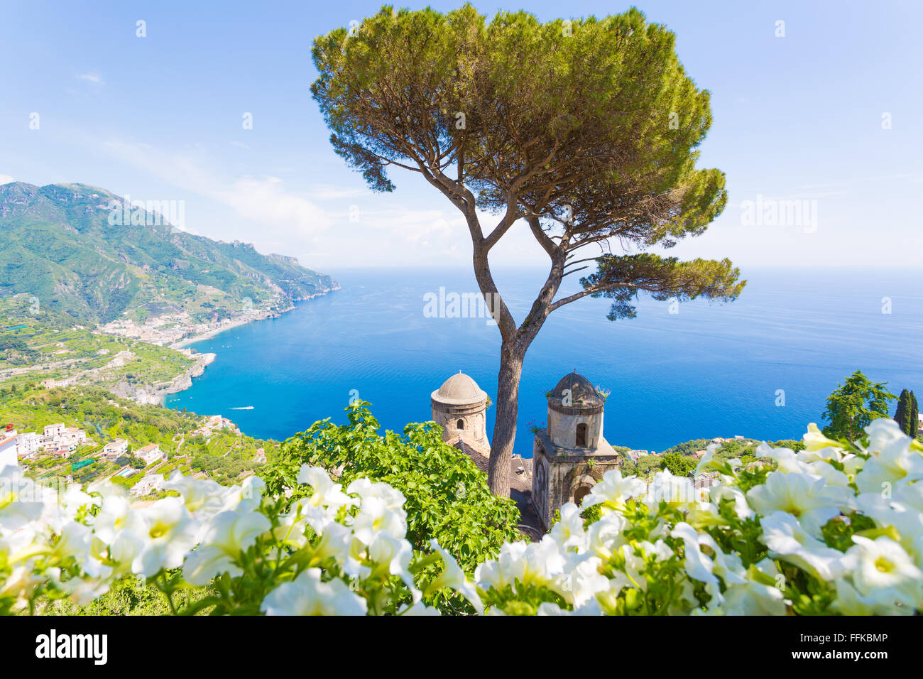 Ravello, Villa Rufolo, panorama della Costiera Amalfitana, Italia Foto Stock