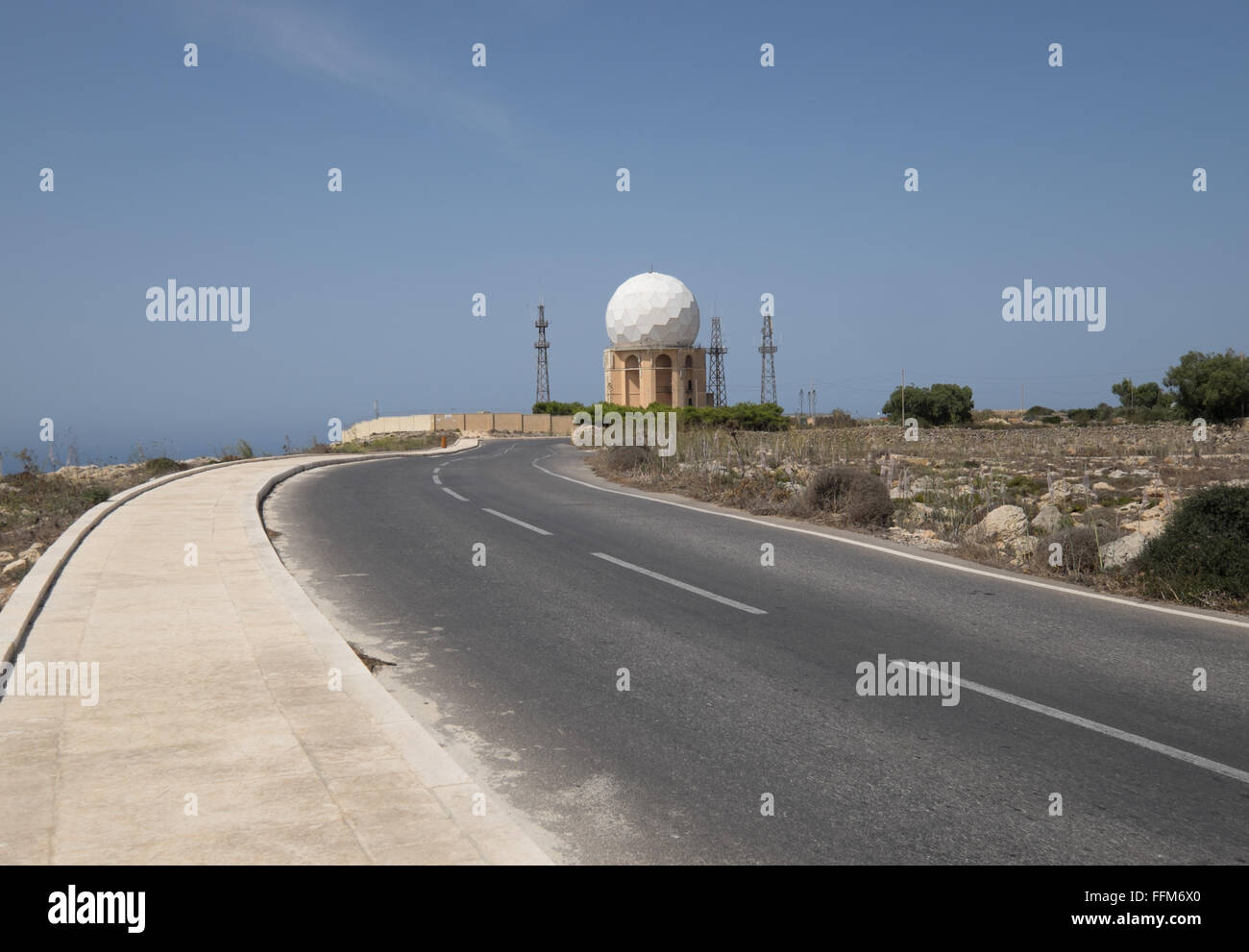 Stazione Radar a Dingli Cliffs in Malta Foto Stock