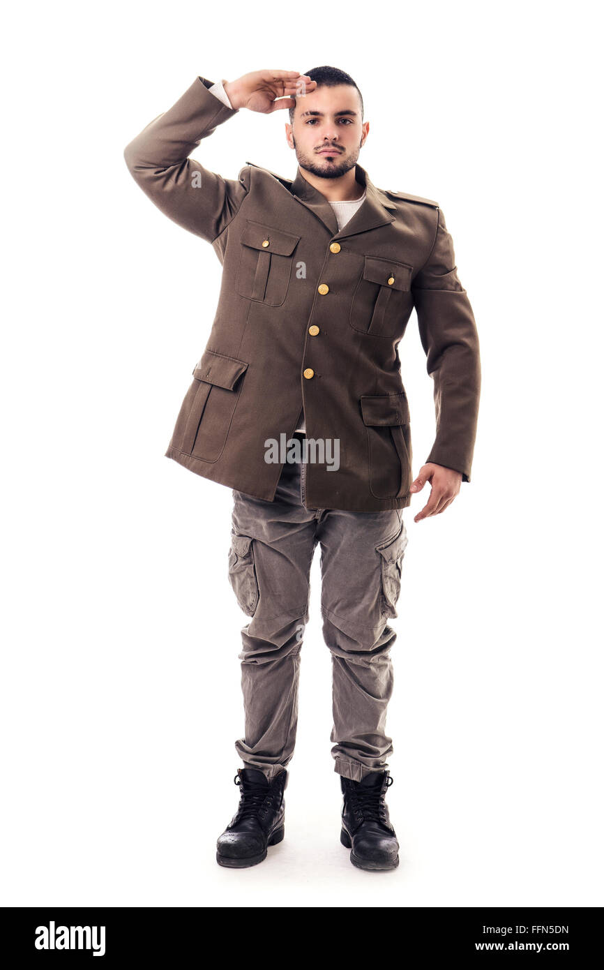 Uomo Barbuto salutando indossando uniforme militare.Studio shot.isolato Foto Stock