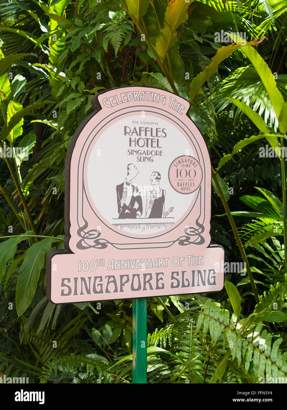 Segno per il Singapore Sling al Raffles Hotel, Singapore, Sud-est asiatico Foto Stock