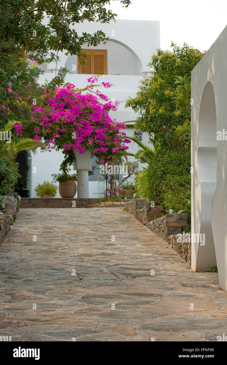 Griechenland, Kreta, Agios Nikolaos, Minos Beach Art Hotel, Garten Foto Stock