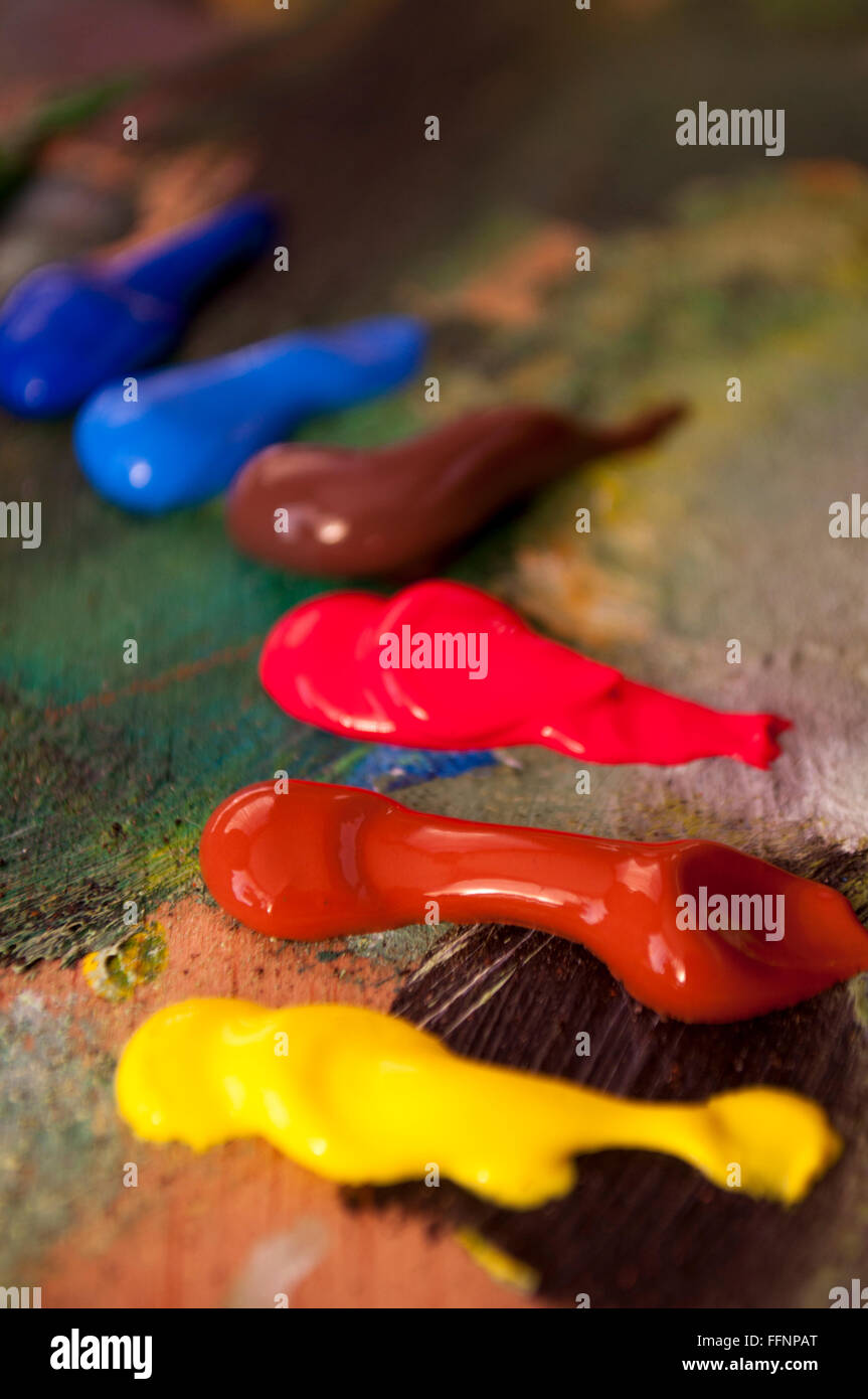 Gocce di olio di inchiostri colorati pronto a lavorare Foto Stock