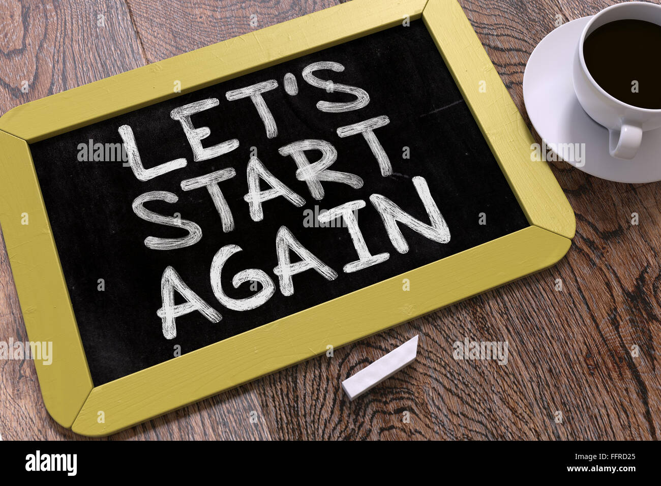 Consente di avviare di nuovo manoscritta su lavagna. Foto Stock