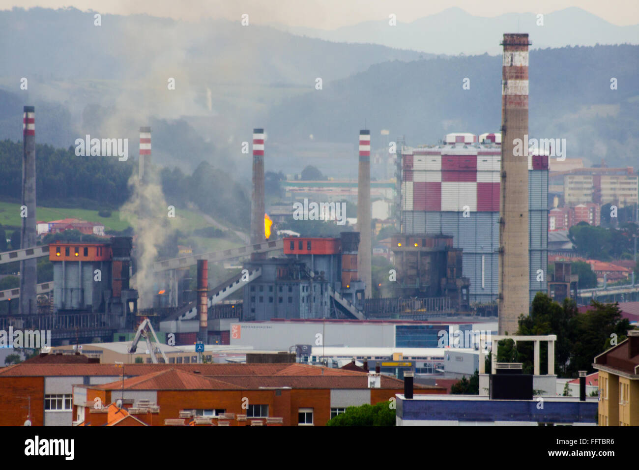 Zona industriale nella regione delle Asturie, Spagna Foto Stock