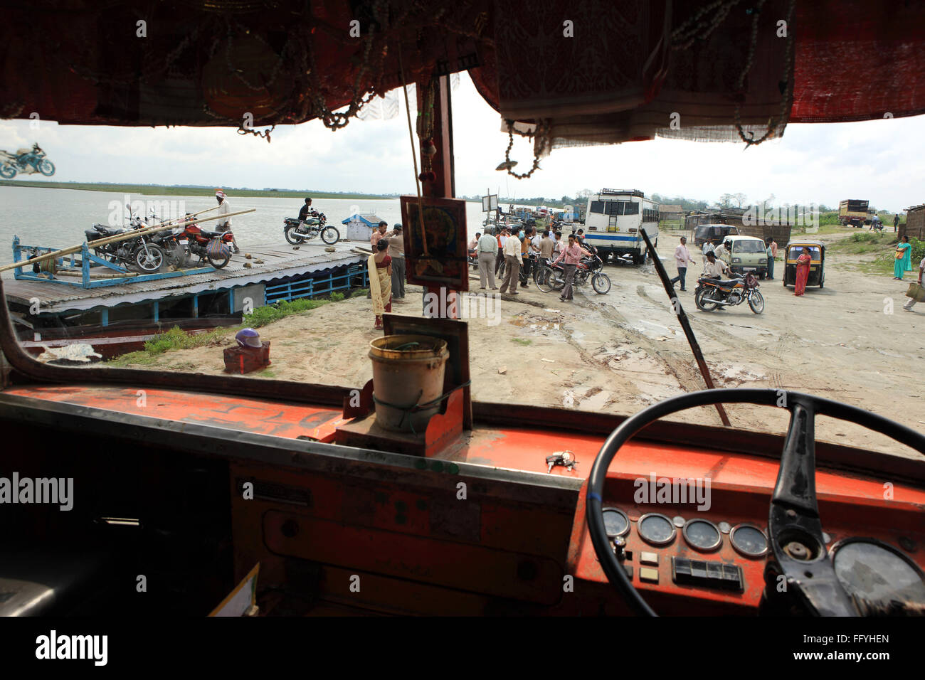 Il molo a jorhat sulla banca del fiume bramhaputra ; Assam ; India Foto Stock