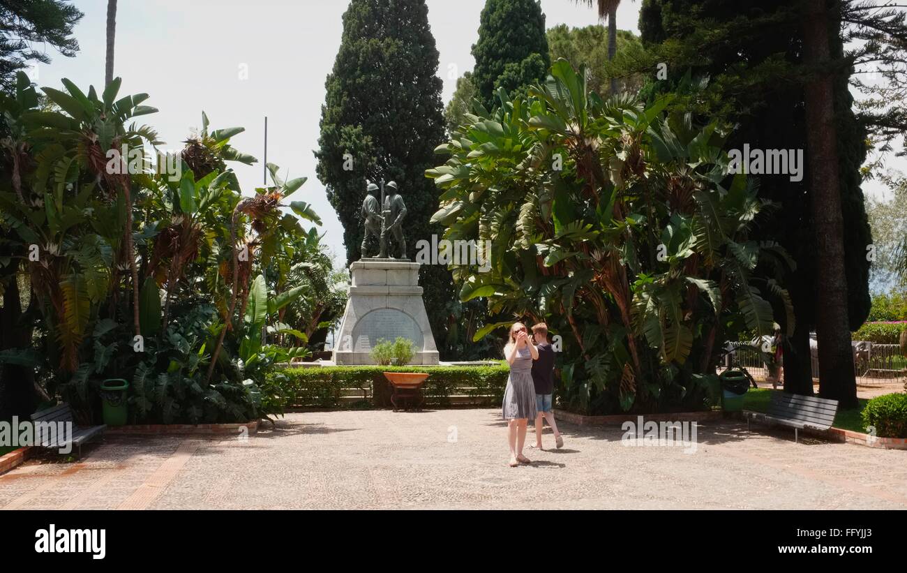Taormina Il molto visitato giardini comunali originariamente fondata da Florence Trevelyan nel XIX secolo Foto Stock