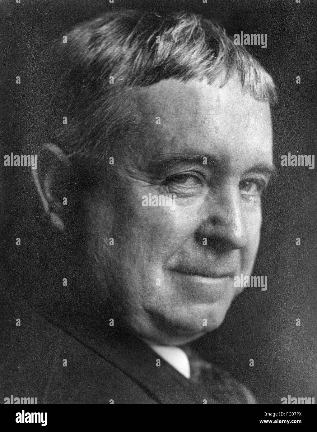 C.B. FALLS (1874-1960). /NCharles fibbie cade, artista americano e  designer. Fotografia, c1938 Foto stock - Alamy