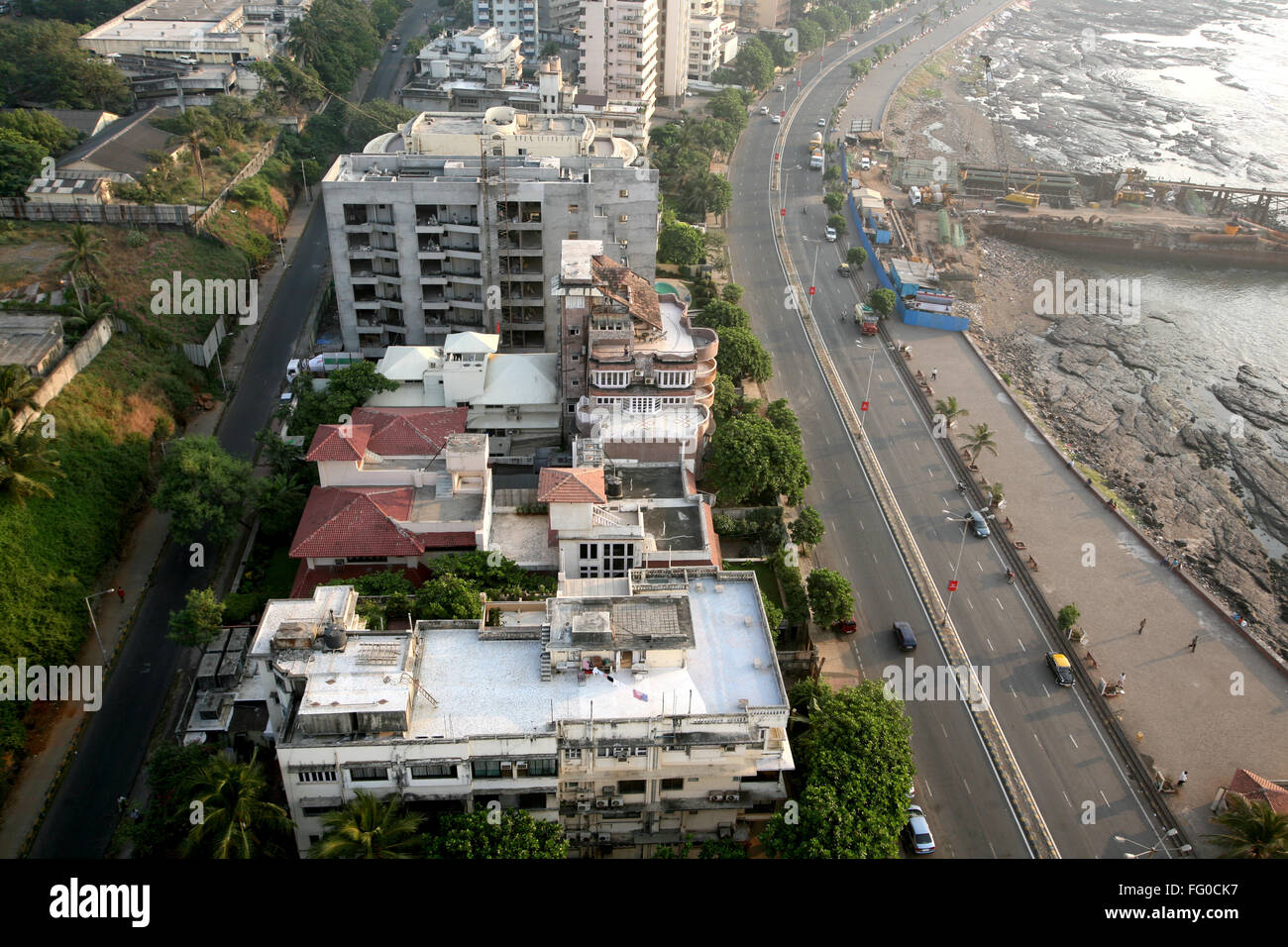 Una veduta aerea di Worli fronte mare nel centro di Bombay ora Mumbai , Maharashtra , India Foto Stock