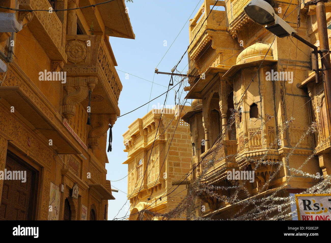 Tempio Jain in Jaisalmer fort ; Rajasthan ; India Foto Stock