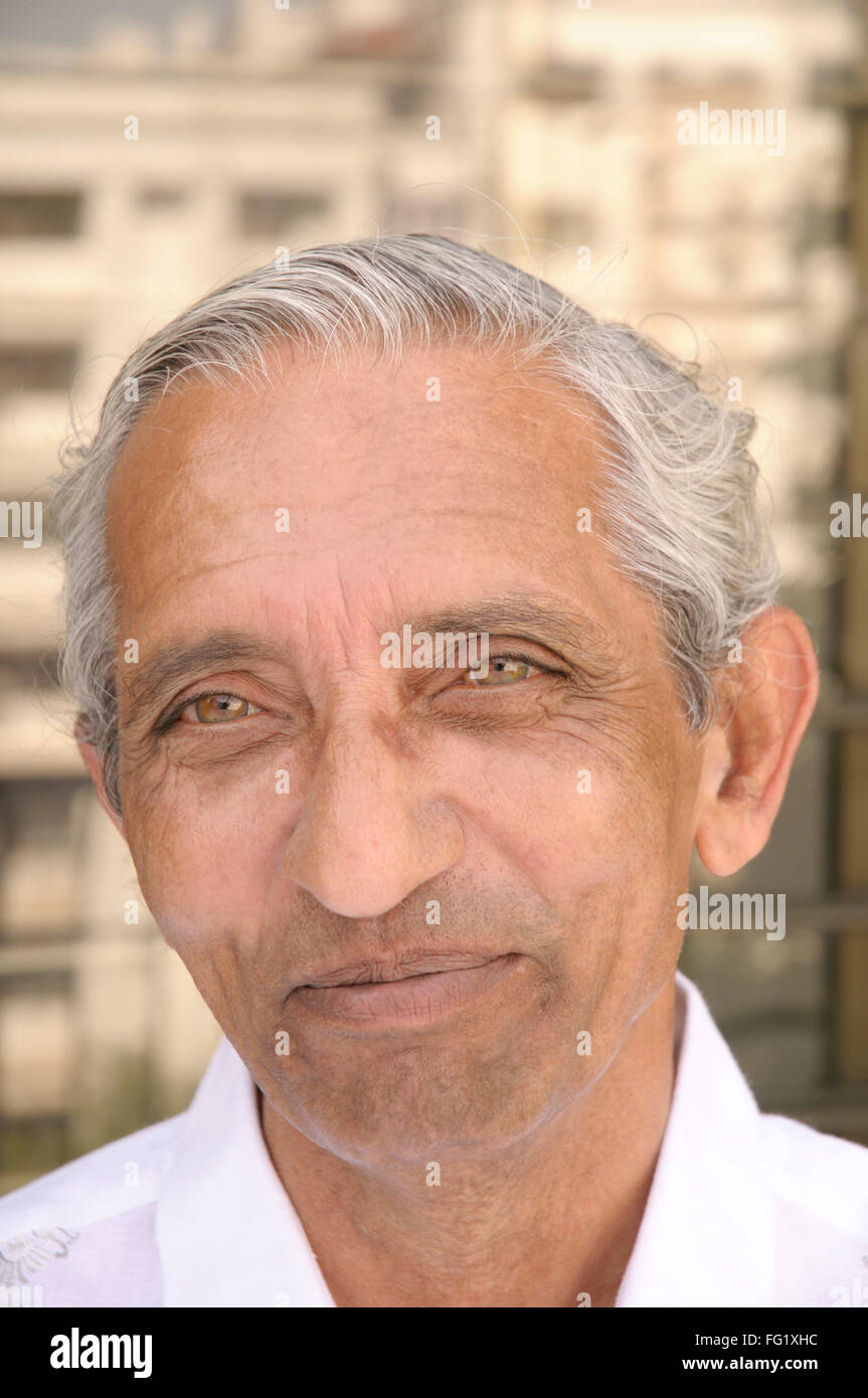 Sessantaquattro anno vecchio premuto labbra signor#686N Foto Stock