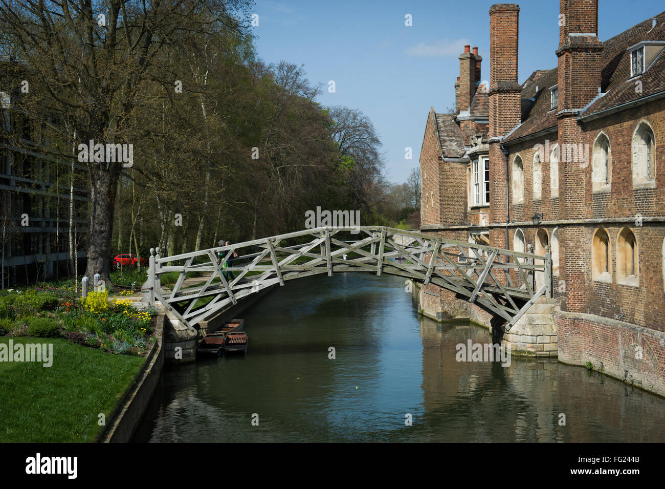 La Matematica ponte sopra il fiume Cam nella città universitaria di Cambridge, in Inghilterra, Regno Unito Foto Stock