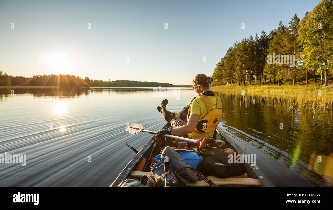 Andare in canoa Petäjävesi, Finlandia, Europa, UE Foto Stock