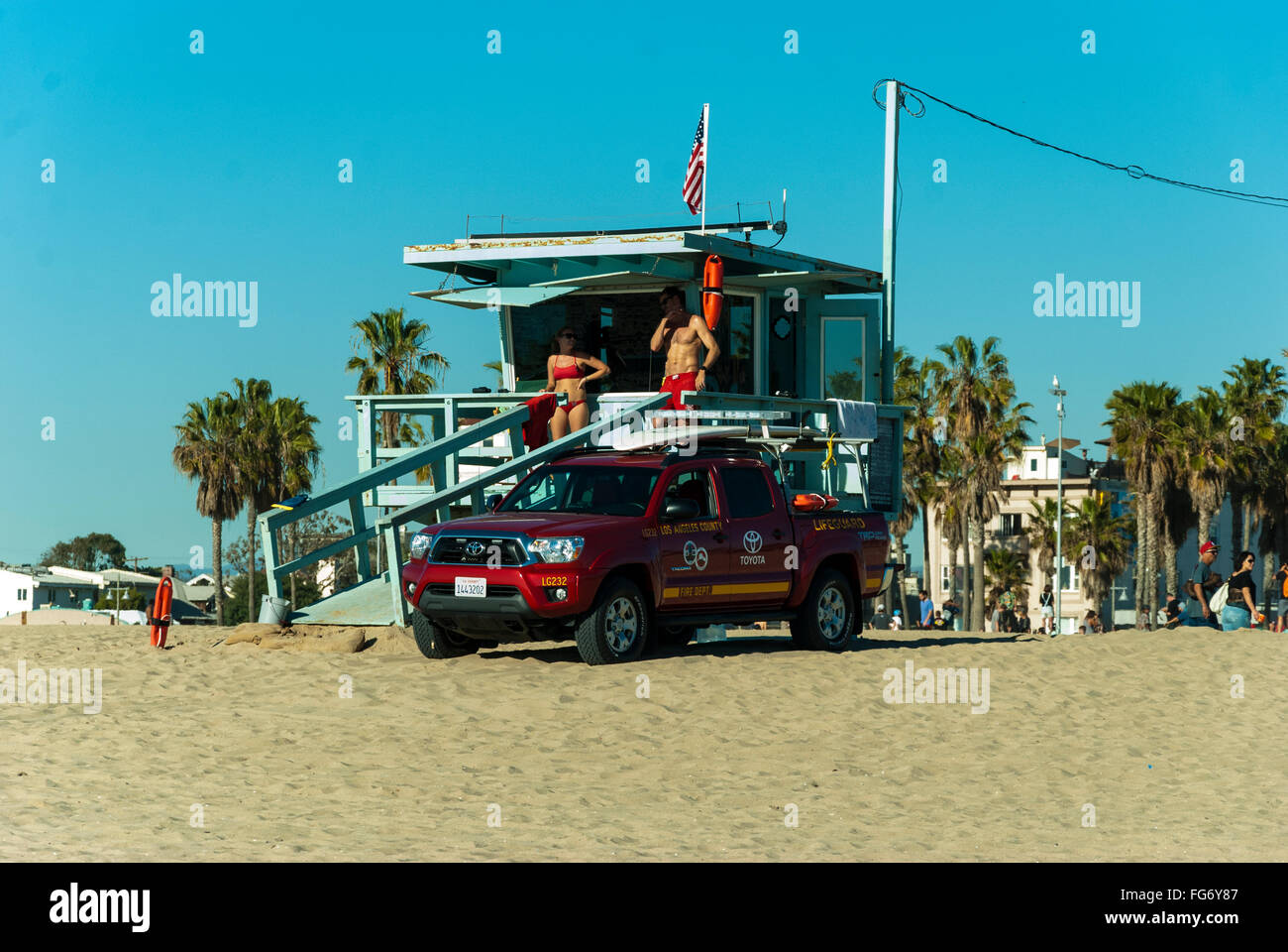 Bagnini in servizio presso la spiaggia di Venezia, Los Angeles California Foto Stock