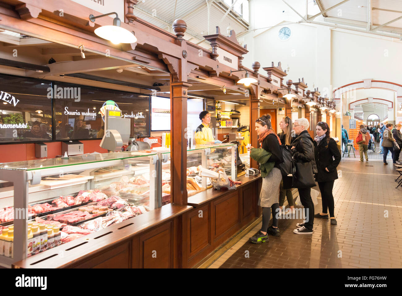 Delicatessen in Old Market Hall (Vanha Kauppahalli), Eteläranta, Helsinki, regione di Uusimaa, la Repubblica di Finlandia Foto Stock