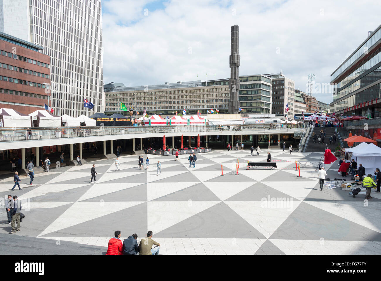Sergels Torg public square, il quartiere di Norrmalm, Stoccolma, il Regno di Svezia Foto Stock