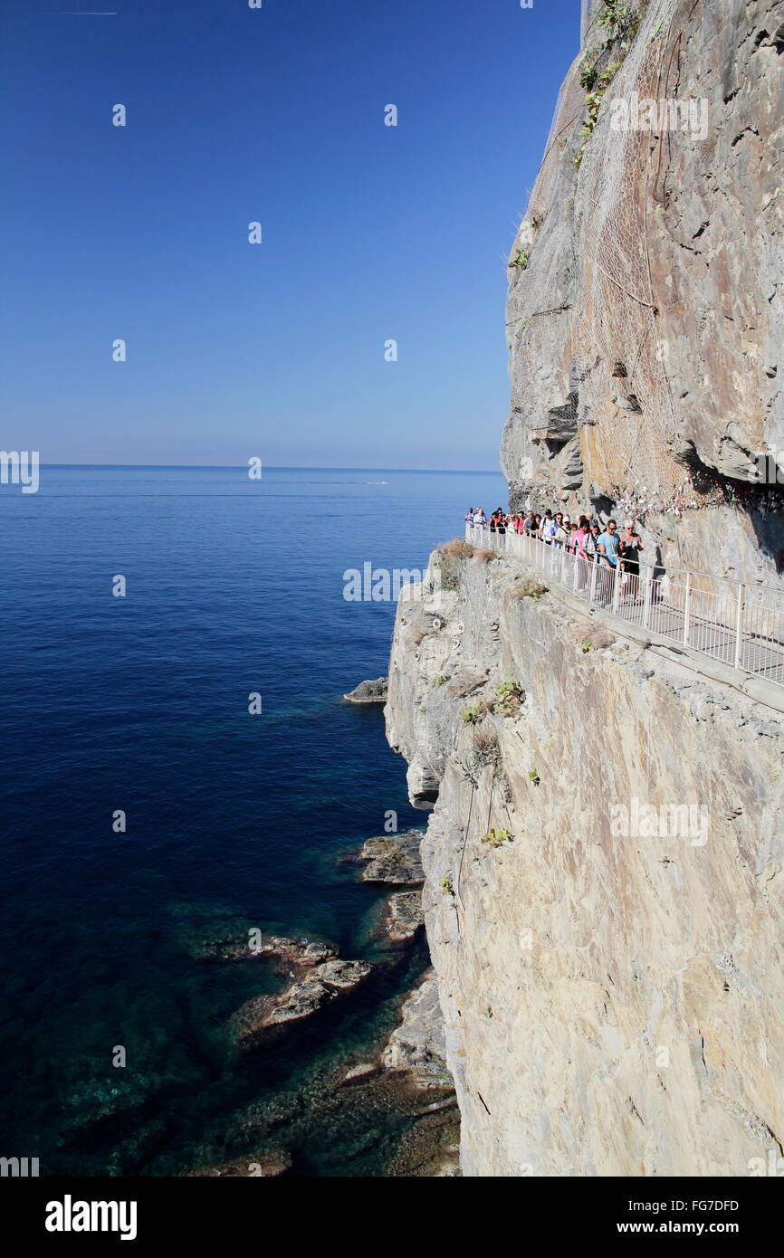 Geografia / viaggi, in Italia, la Liguria Cinque Terre, la Via del Amore, "Sentiero Azzurro", Additional-Rights-Clearance-Info-Not-Available Foto Stock