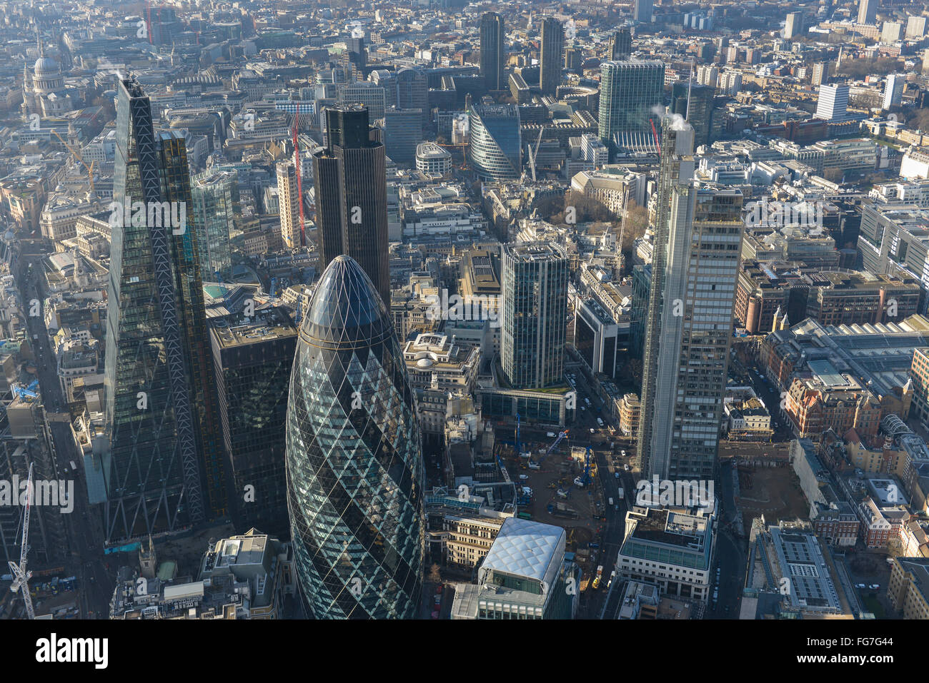 Una veduta aerea di grattacieli nella città di London financial district Foto Stock