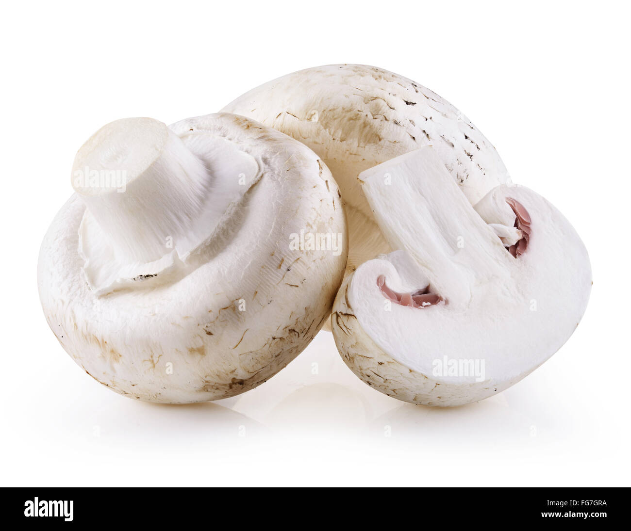 Manciata di champignon su uno sfondo bianco. Tracciato di ritaglio Foto Stock