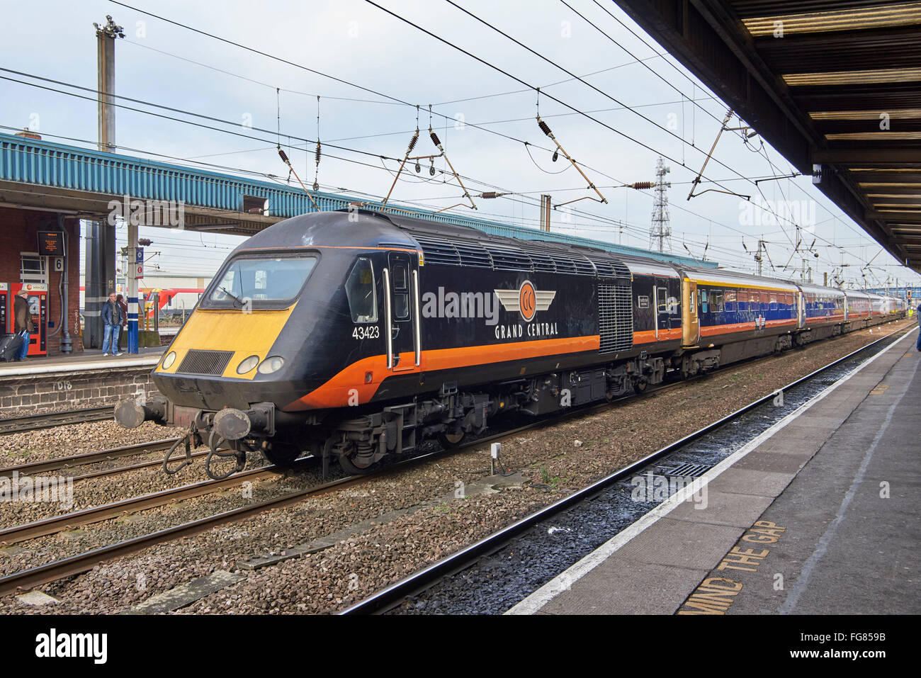 Grand Central Railway treno, a Doncaster Stazione, South Yorkshire, nell'Inghilterra del Nord Foto Stock