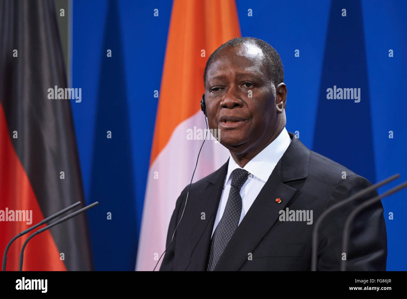 Angela Merkel riceve Alassane Ouattara Foto Stock