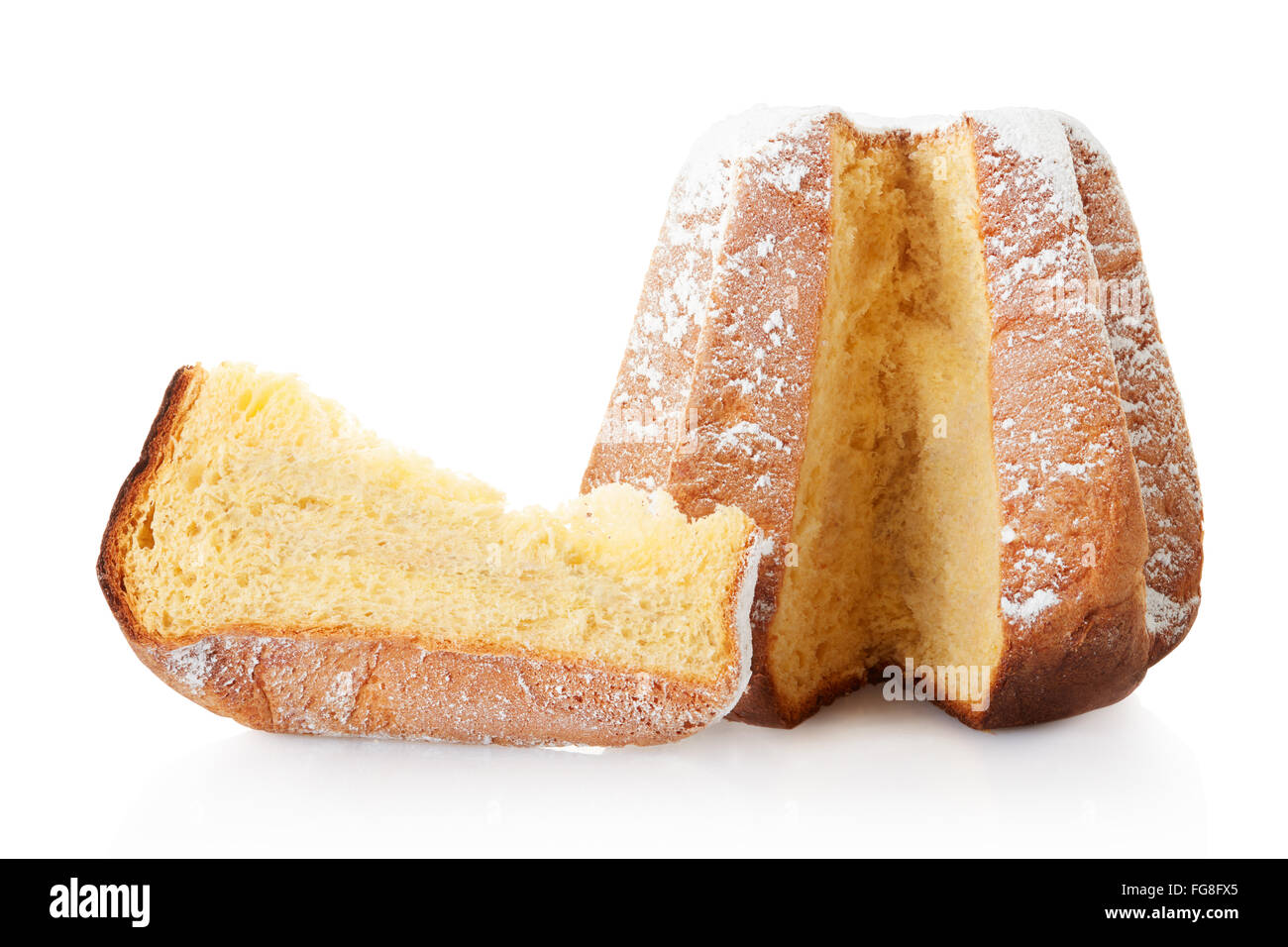 Il pandoro, torta di Natale e slice con dello zucchero a velo su bianco Foto Stock