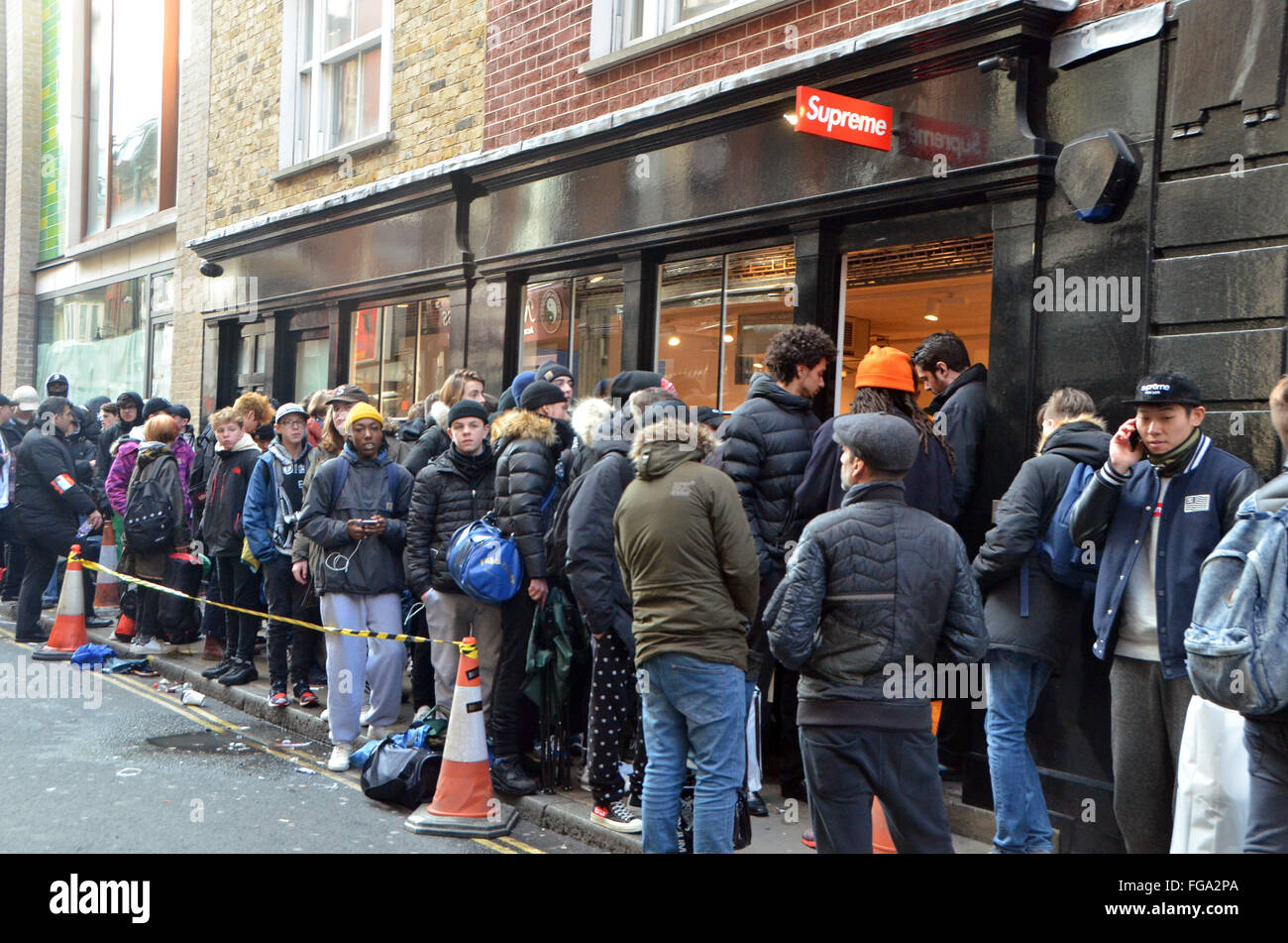 Supreme abbigliamento shop