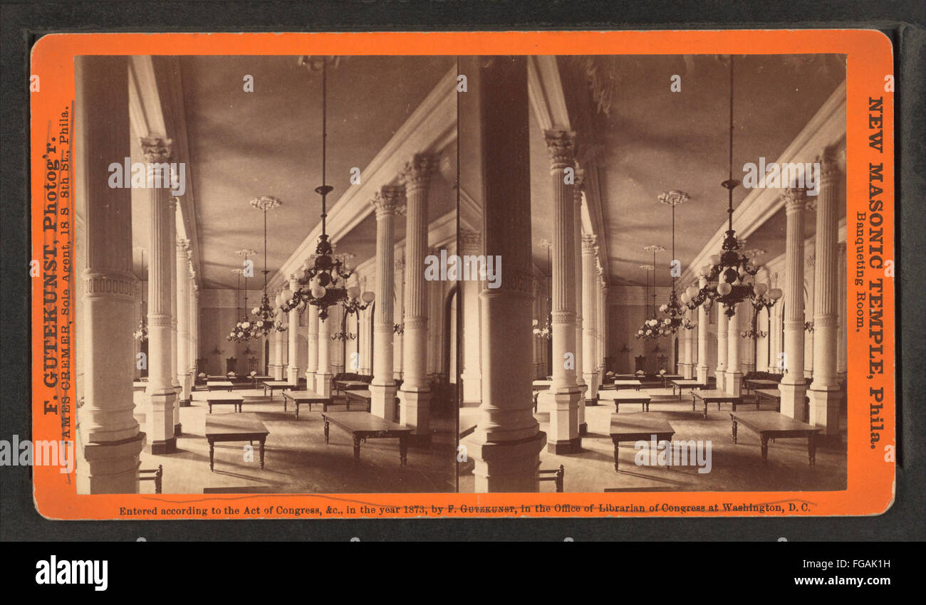 Una fotografia di Frederick Gutekunst che mostra la sala banchetti del nuovo Tempio Massonico di Filadelfia, concentrandosi sul design degli interni e sulle caratteristiche architettoniche. Foto Stock