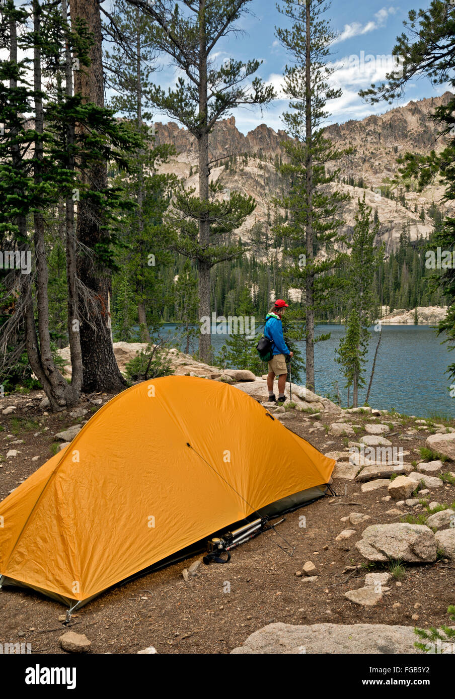 ID00312-00...IDAHO - Campeggio Al Lago alpino nel Sawtooth Wilderness Area della Sawtooth National Forest. Foto Stock