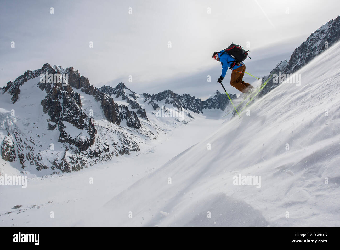 Guida di montagna sci nel ghiacciaio di Argentiere Foto Stock