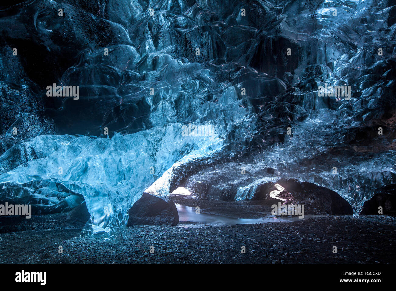 Grotta di ghiaccio sotto il Vatnajökull, Regione meridionale Islanda Foto Stock