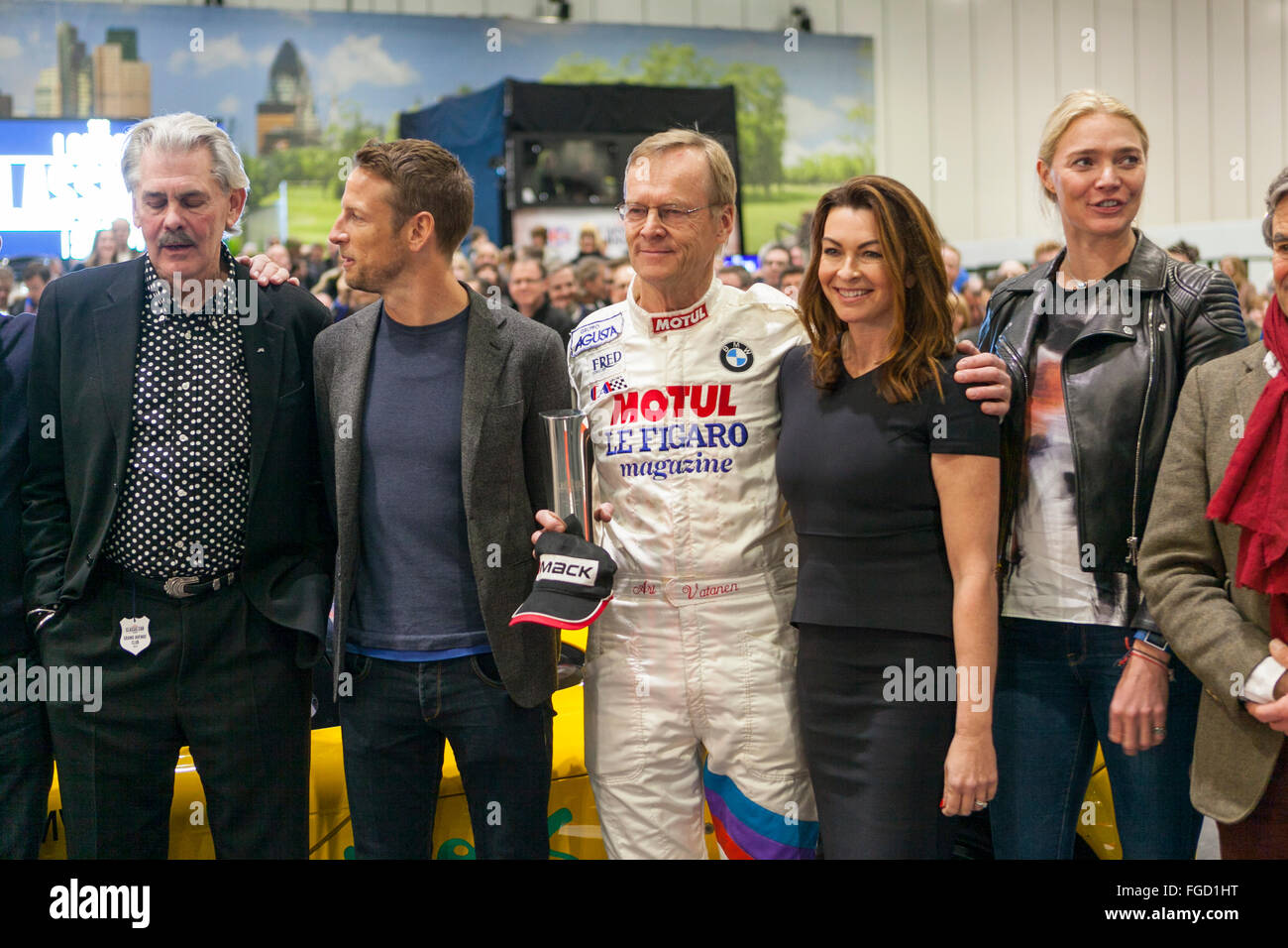 Londra, Regno Unito. 18 Febbraio, 2016. Jenson Button è rompere dalla sua impegnativa preparativi per il prossimo Grand Prix stagione di partecipare alla serata di apertura del London Classic Car Show (18-21 febbraio) a Excel nei Docklands di Londra. La Formula Uno 2009 il campione del mondo si unisce a host BBC F1 presenter Suzi Perry, oltre agli ospiti del motor sport e classic car mondi. Il pieno di celebrità di Sera Anteprima inizia una quattro giorni di grande dibattito per stabilire "quale nazione ha prodotto le migliori vetture". Credito: Steve Parkins/Alamy Live News Foto Stock