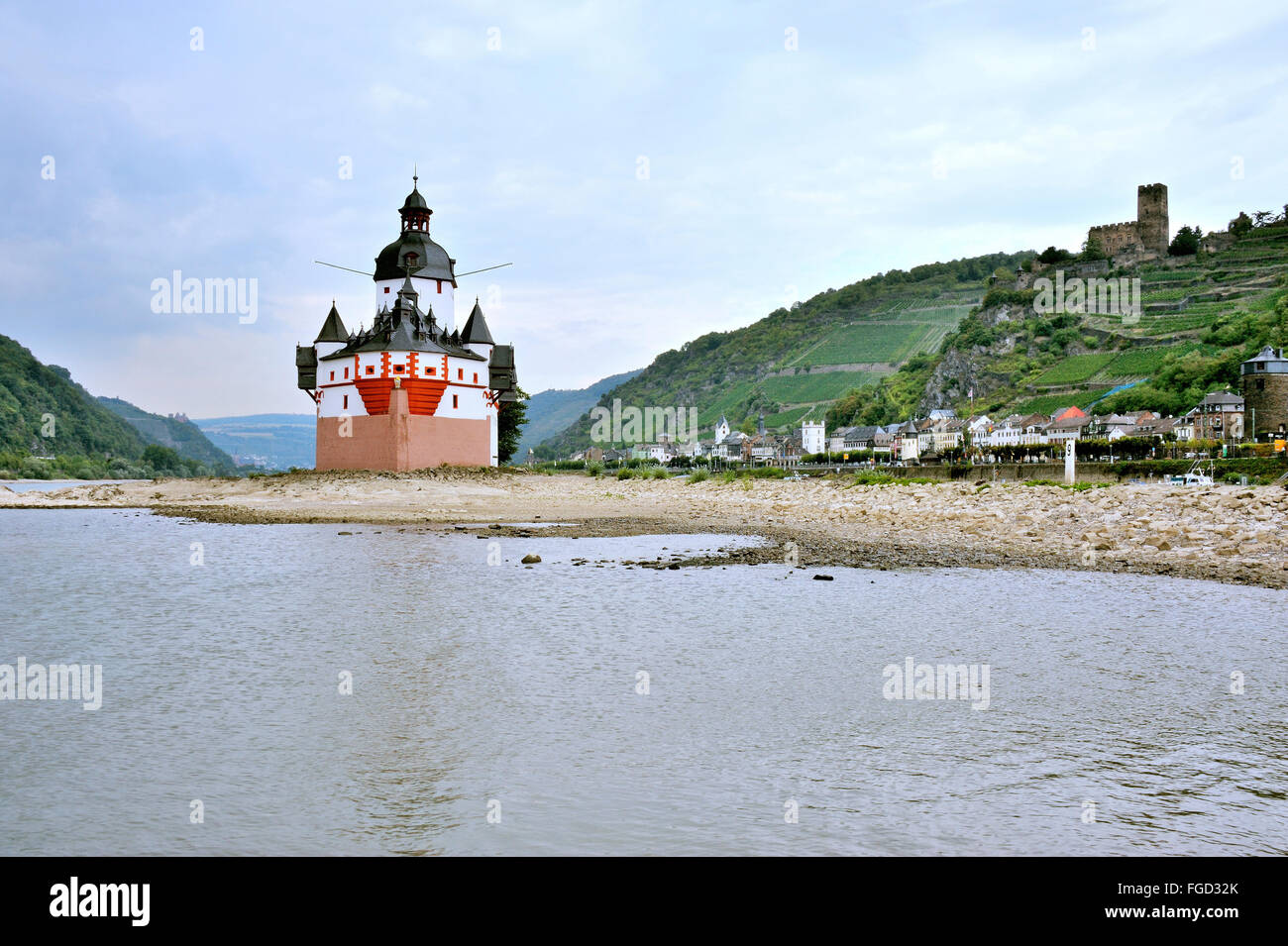 Il castello Pfalzgrafenstein, castello di pedaggio, come una nave nel Reno, Valle del Reno superiore e centrale, Germania Foto Stock