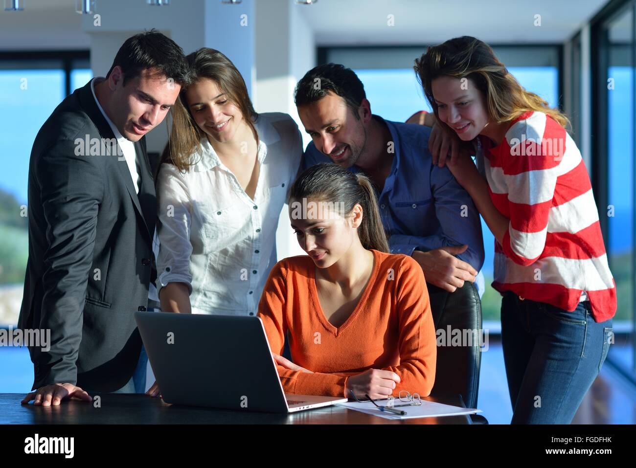 La gente di affari del team su sale riunioni Foto Stock