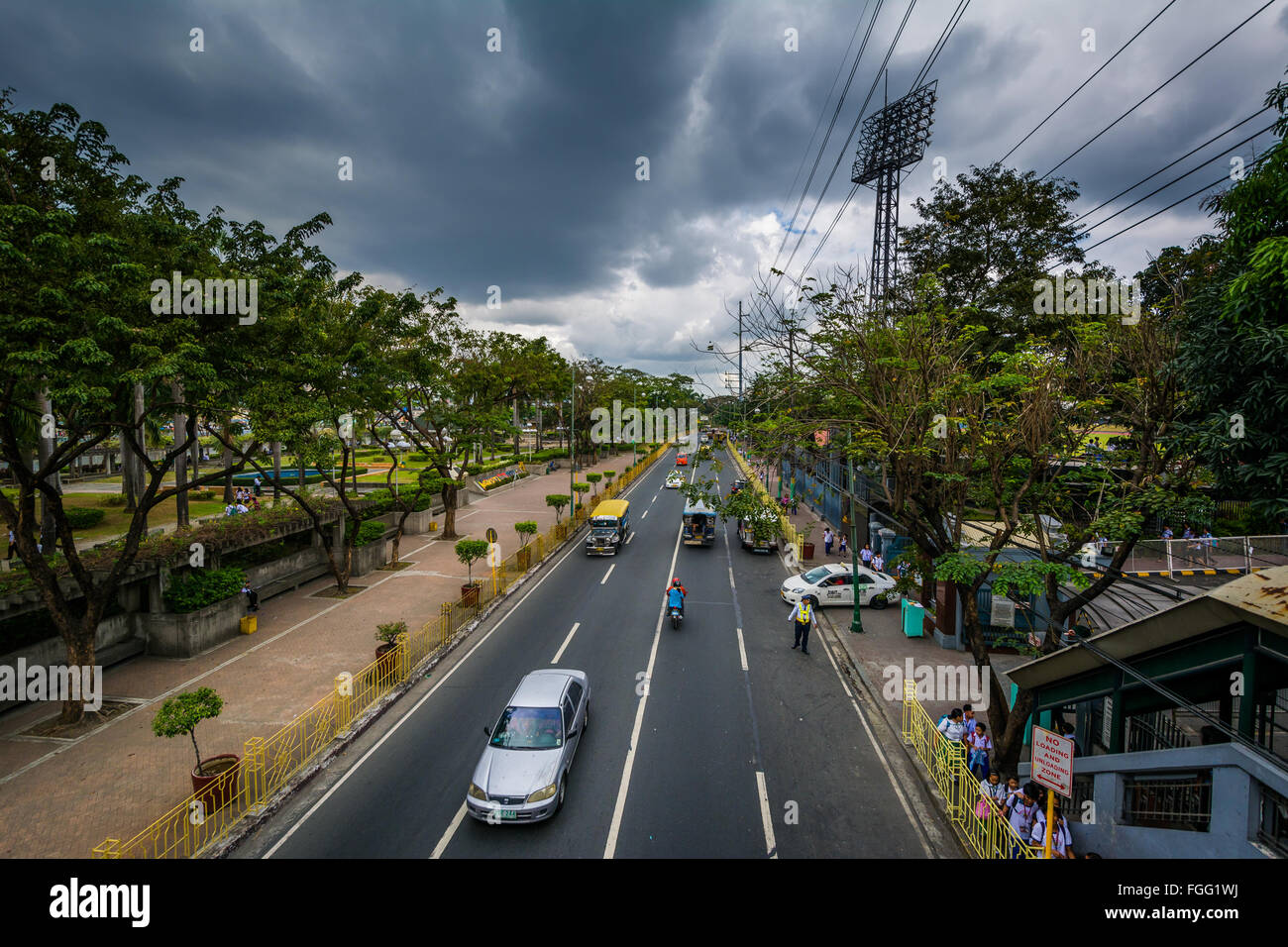 J.P. Rizal Avenue in Makati, Metro Manila nelle Filippine. Foto Stock