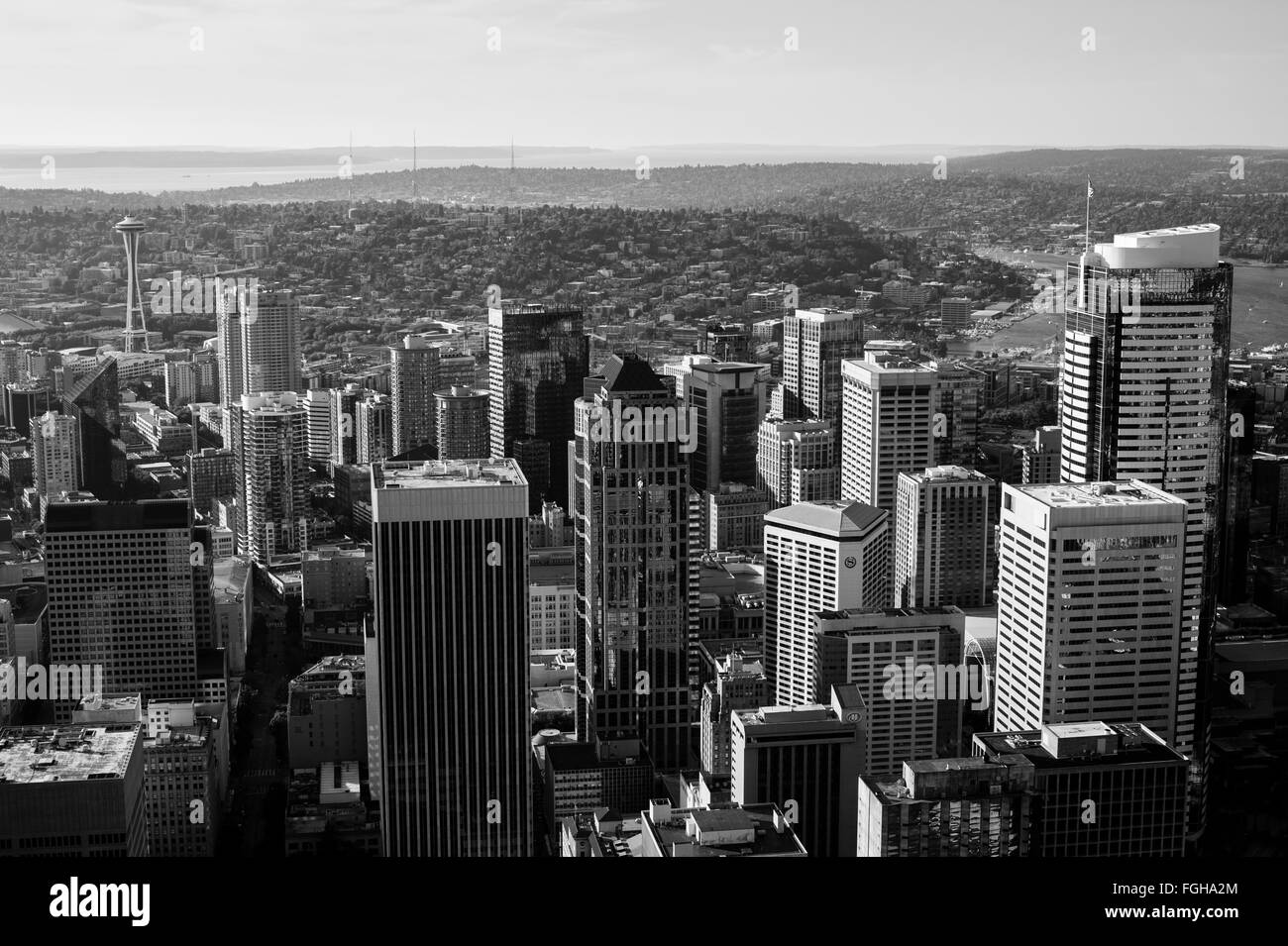 Immagine retrò dello skyline di Seattle con gli edifici del centro Foto Stock