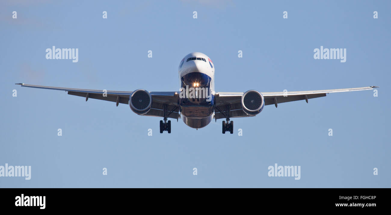 British Airways Boeing 777 G-STBH venuta in terra a Londra Heathrow Airport LHR Foto Stock