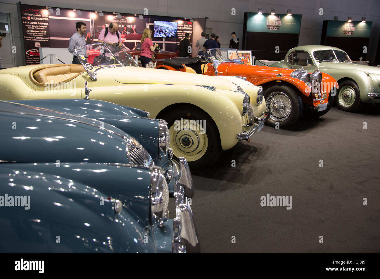 VERONA, Italia - 25 maggio: Il comune di Verona organizza un incontro gratuito di sport e auto d'epoca a Verona il sabato, Foto Stock