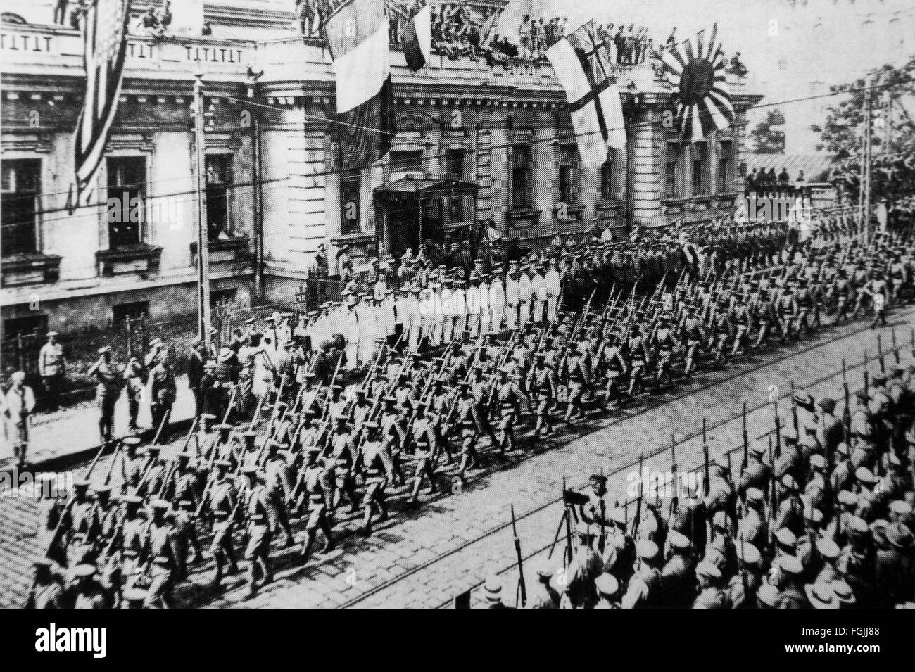 Intervento siberiano 1918-1922. Le potenze occidentali e il Giappone immettere Vladivostok. Foto Stock