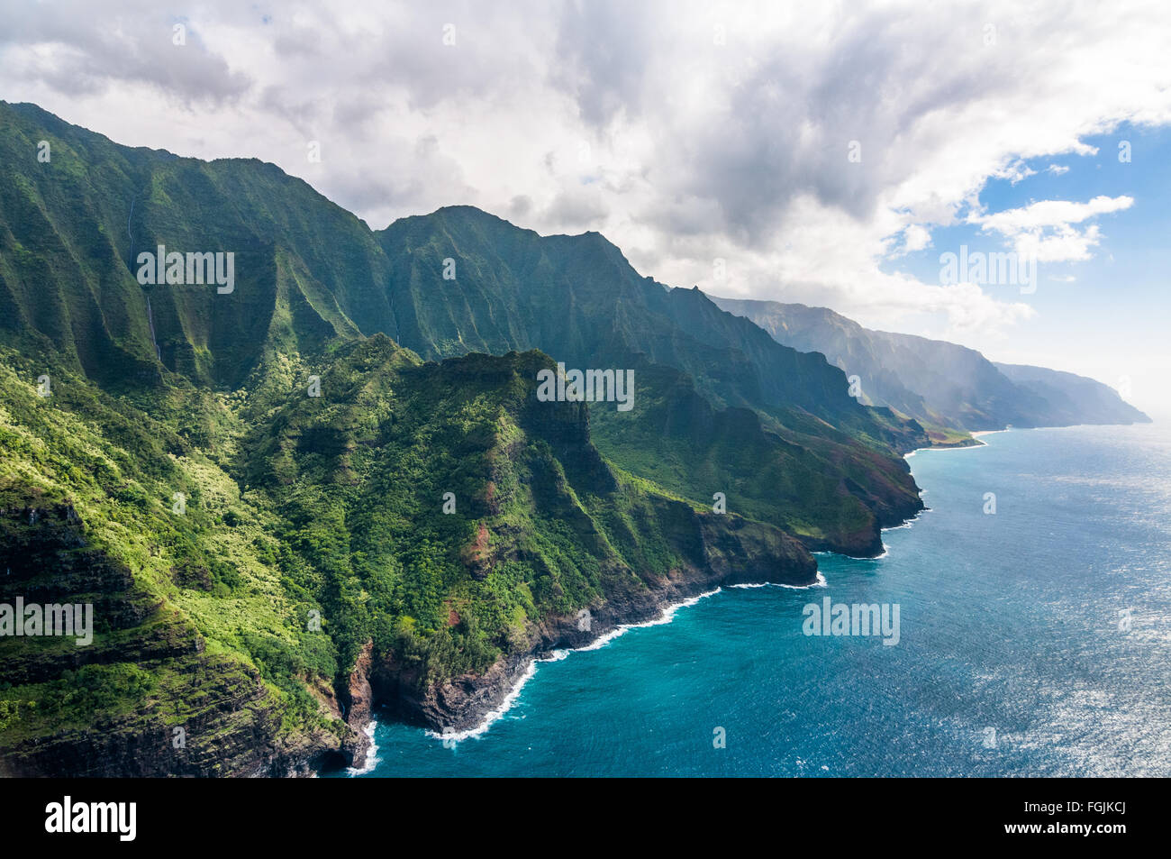 Vista aerea della Costa Na Pali in Kauai, Hawaii. Foto Stock