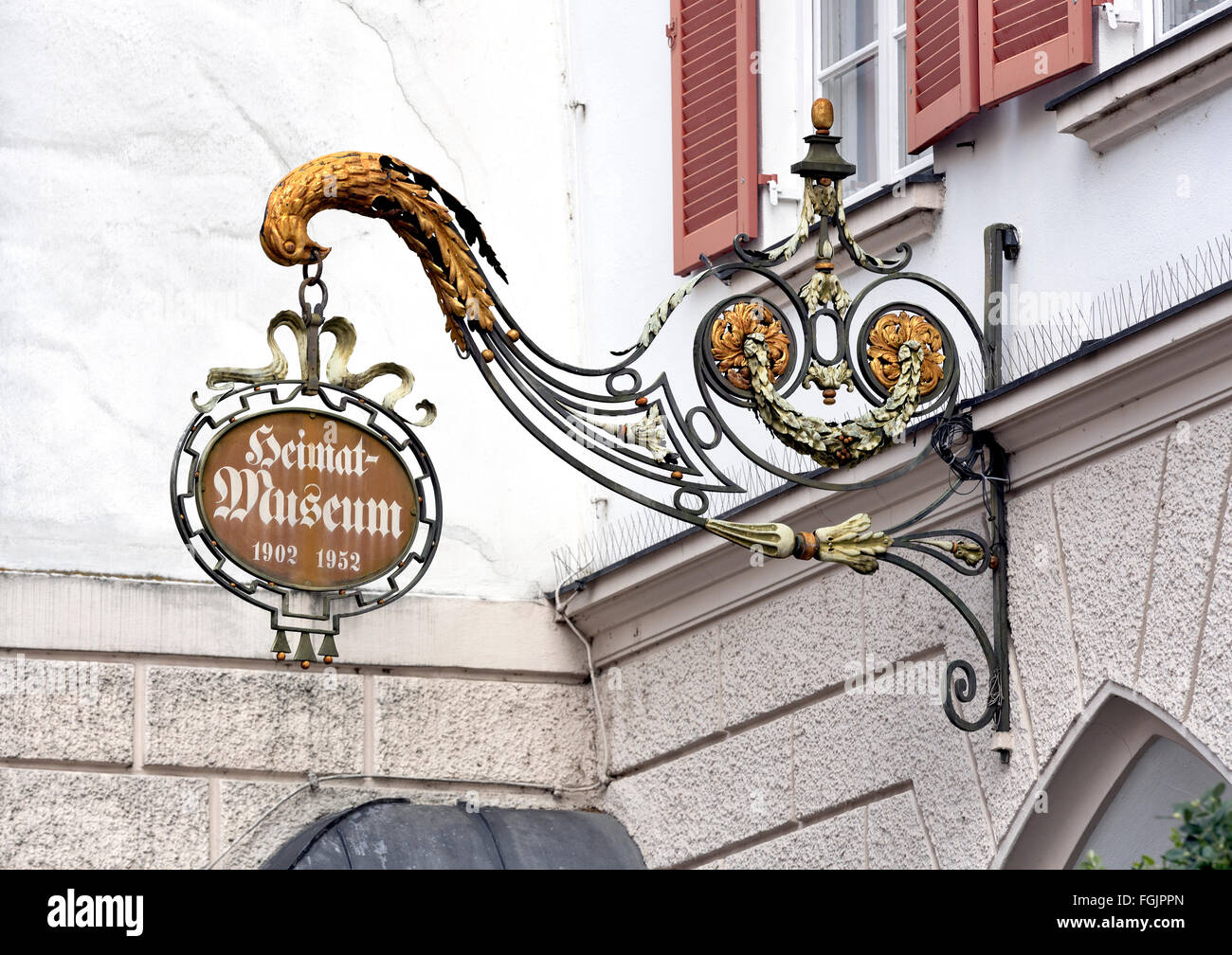 Cartello pubblicitario da appendere Heimatmuseum, Museo Comunale e Museo del patrimonio, Rosenheim, Alta Baviera, Baviera, Germania Foto Stock