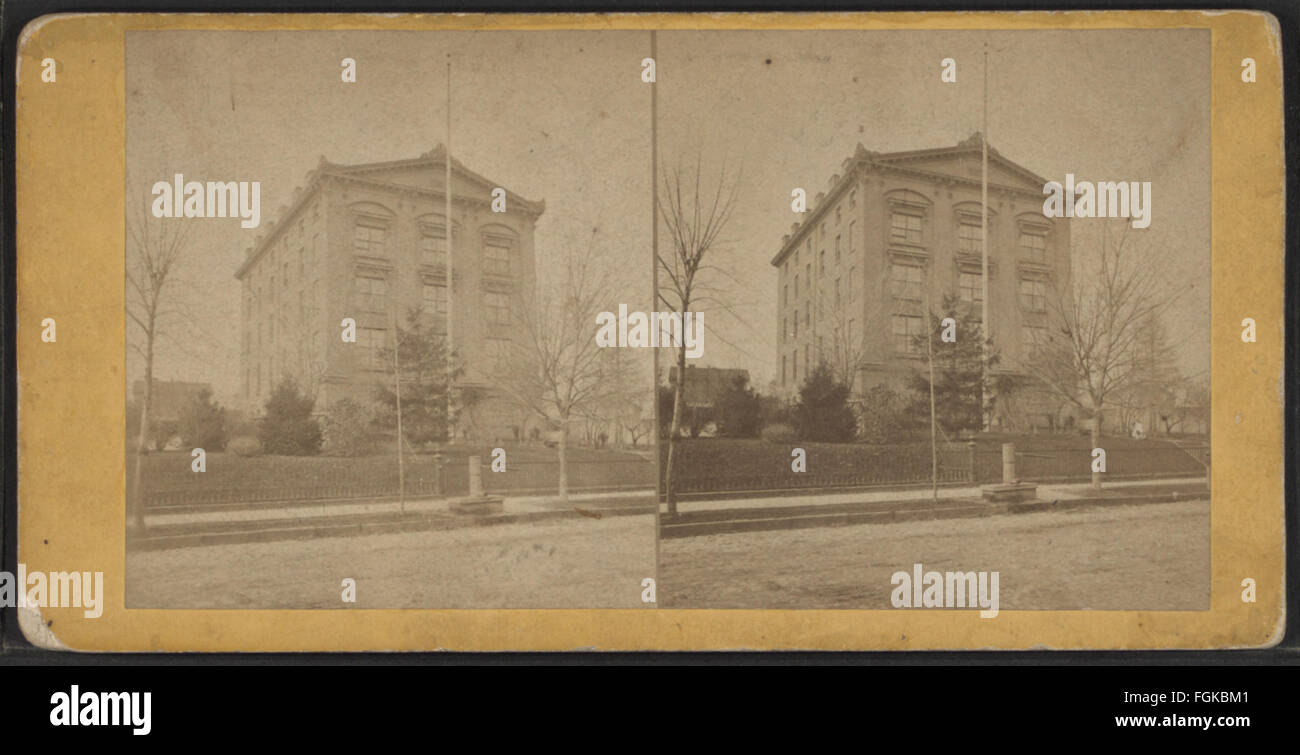 Una vista stereoscopica dalla collezione Robert N. Dennis che mostra la Old Ladies Home di Brooklyn, catturando l'edificio e l'area circostante. Foto Stock
