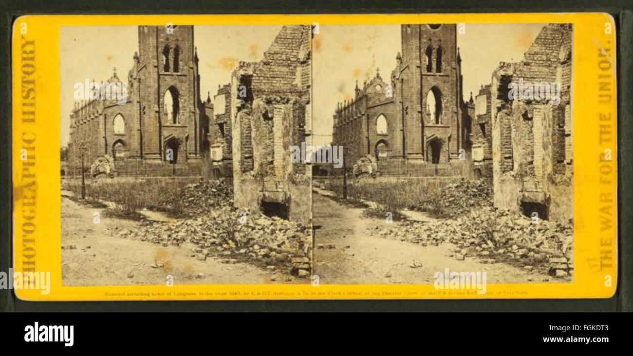 Rovine della Cattedrale Cattolica, Charleston, S. C. vista frontale, da Brady, Mathew B., 1823 (ca.)-1896 Foto Stock