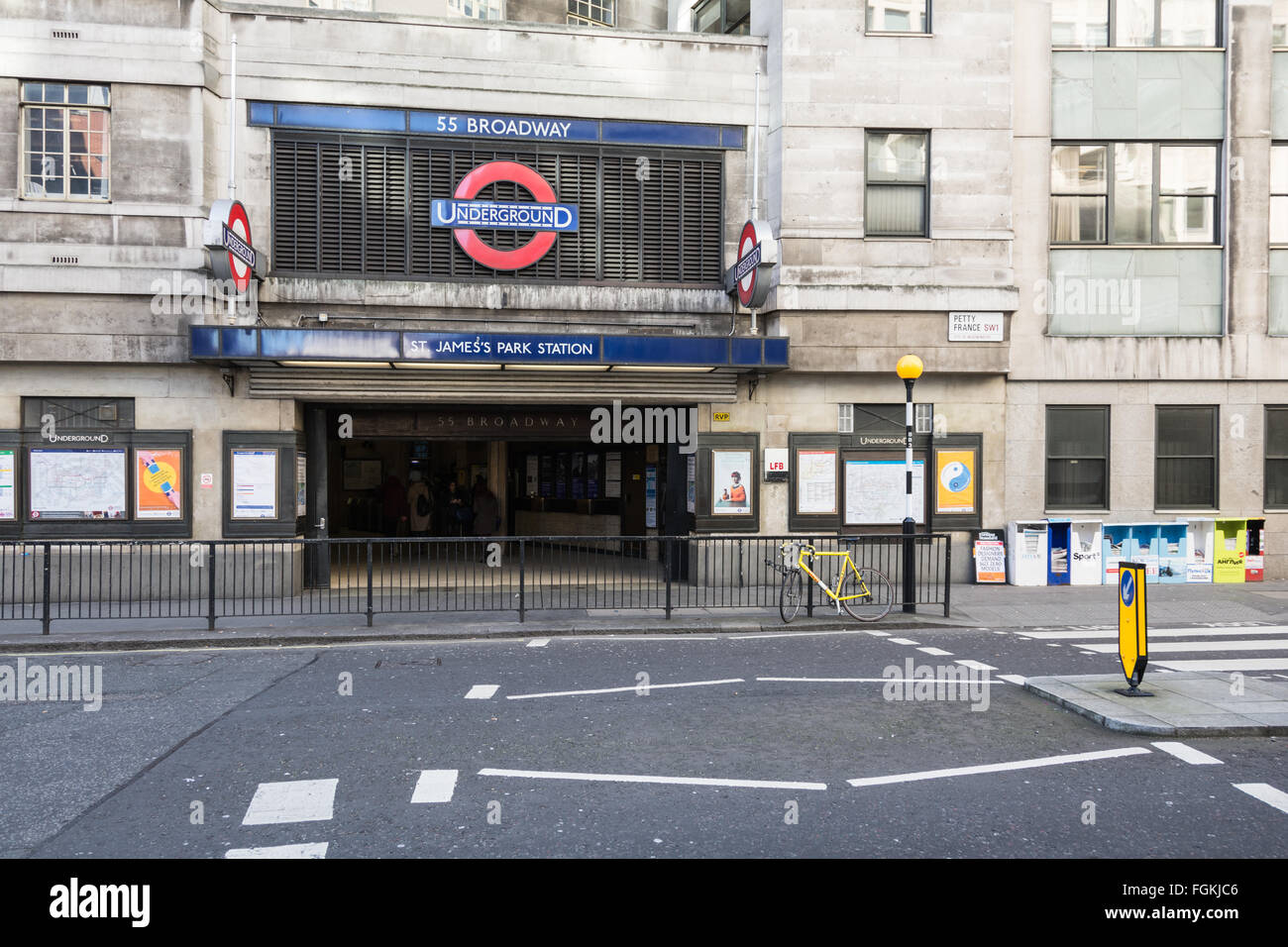 St Jame's Park Station in Petty Francia, London, Westminster SW1 Foto Stock