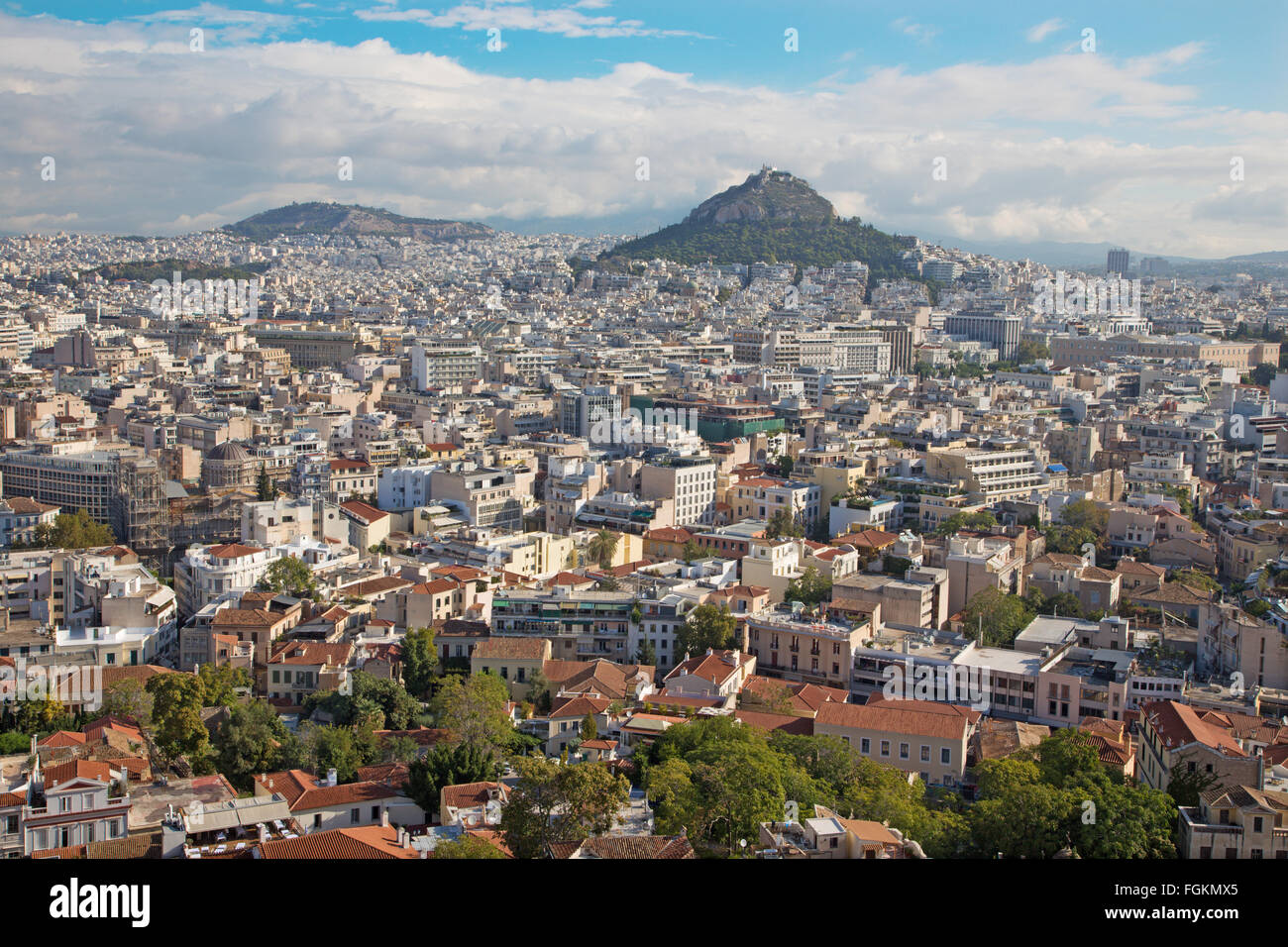 ATHENS, Grecia - 8 ottobre 2015: Il look da Acropoli di Likavittos hill e la città. Foto Stock