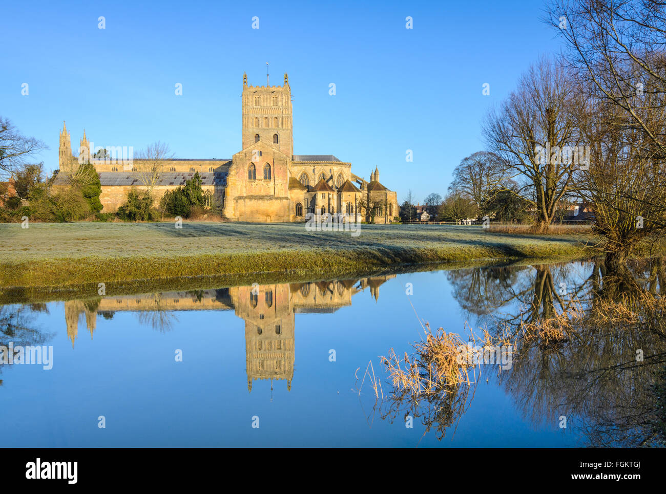 Tewkesbury Abbey riflessioni Foto Stock